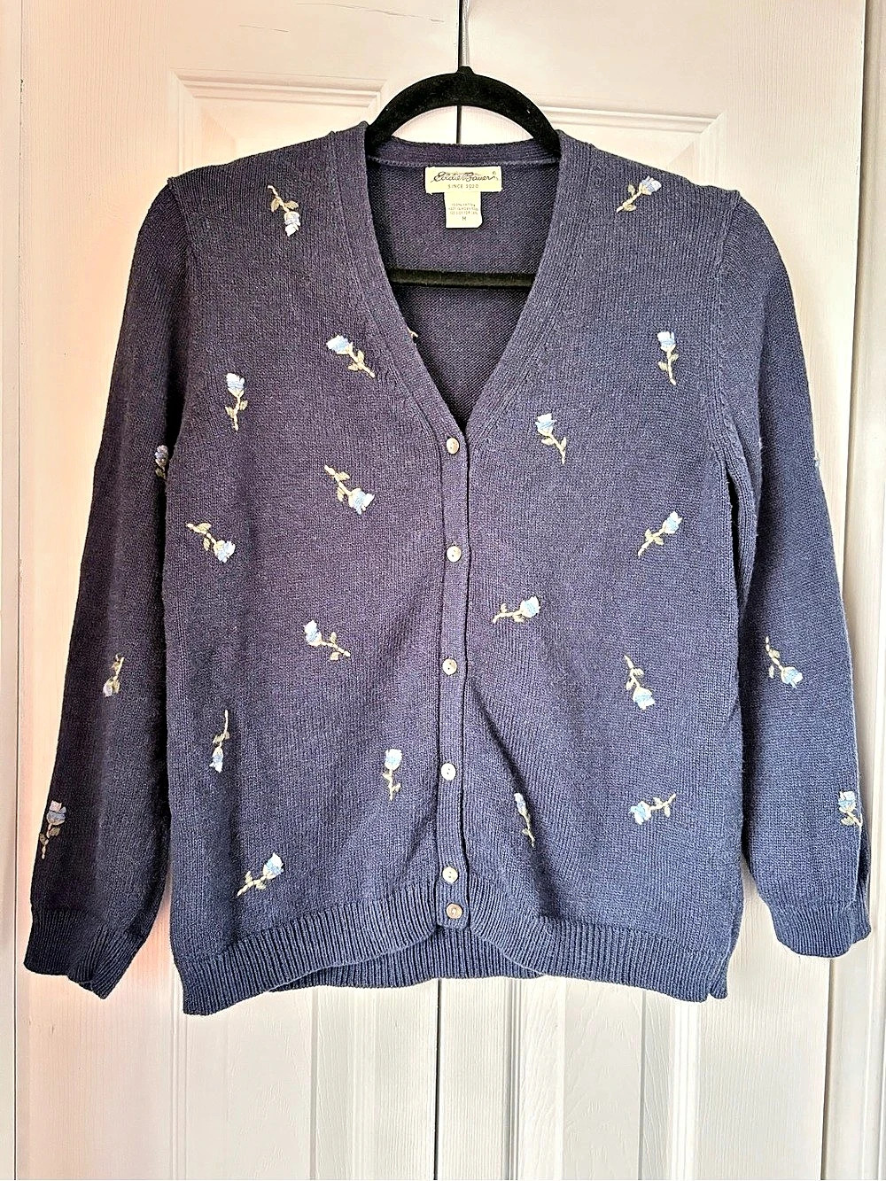 Vintage Eddie Bauer 100% Cotton Embroidered Floral Cardigan Size Medium